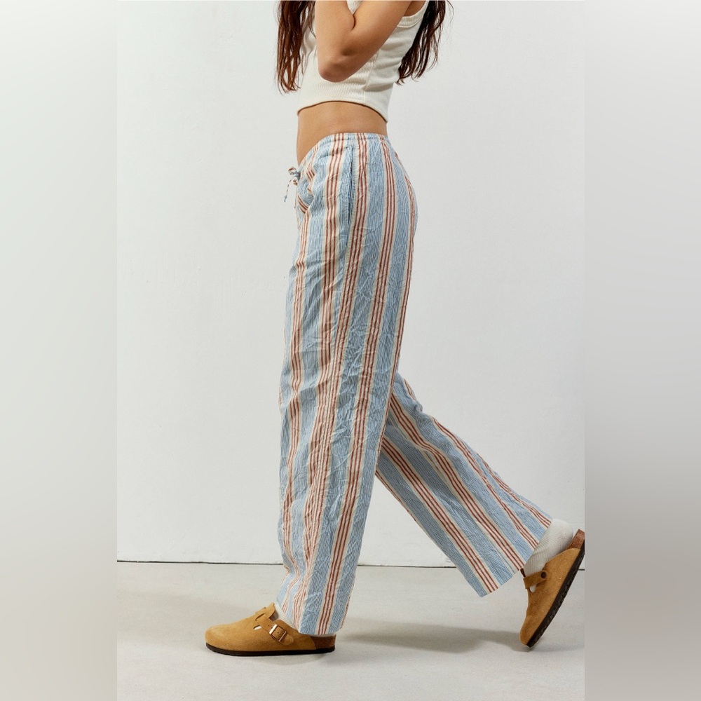 Chic Striped Wide Leg Pants in Blue and Tan - Picture 2 of 3